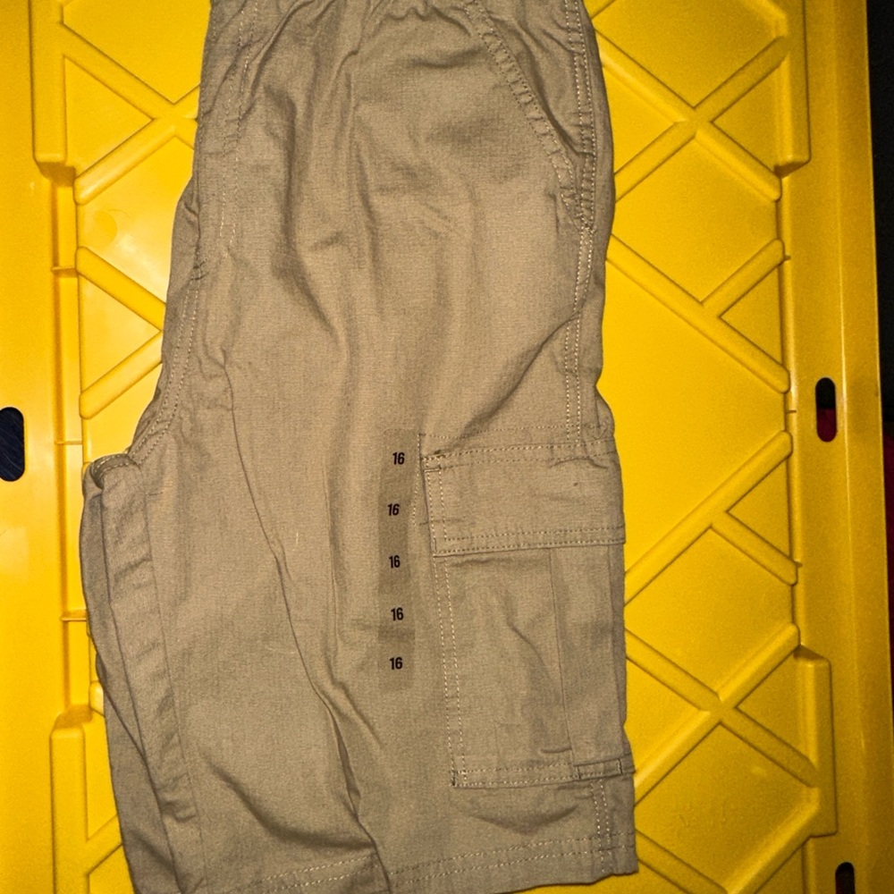 Children’s Place Flax (Tan) Cargo shorts New size 16